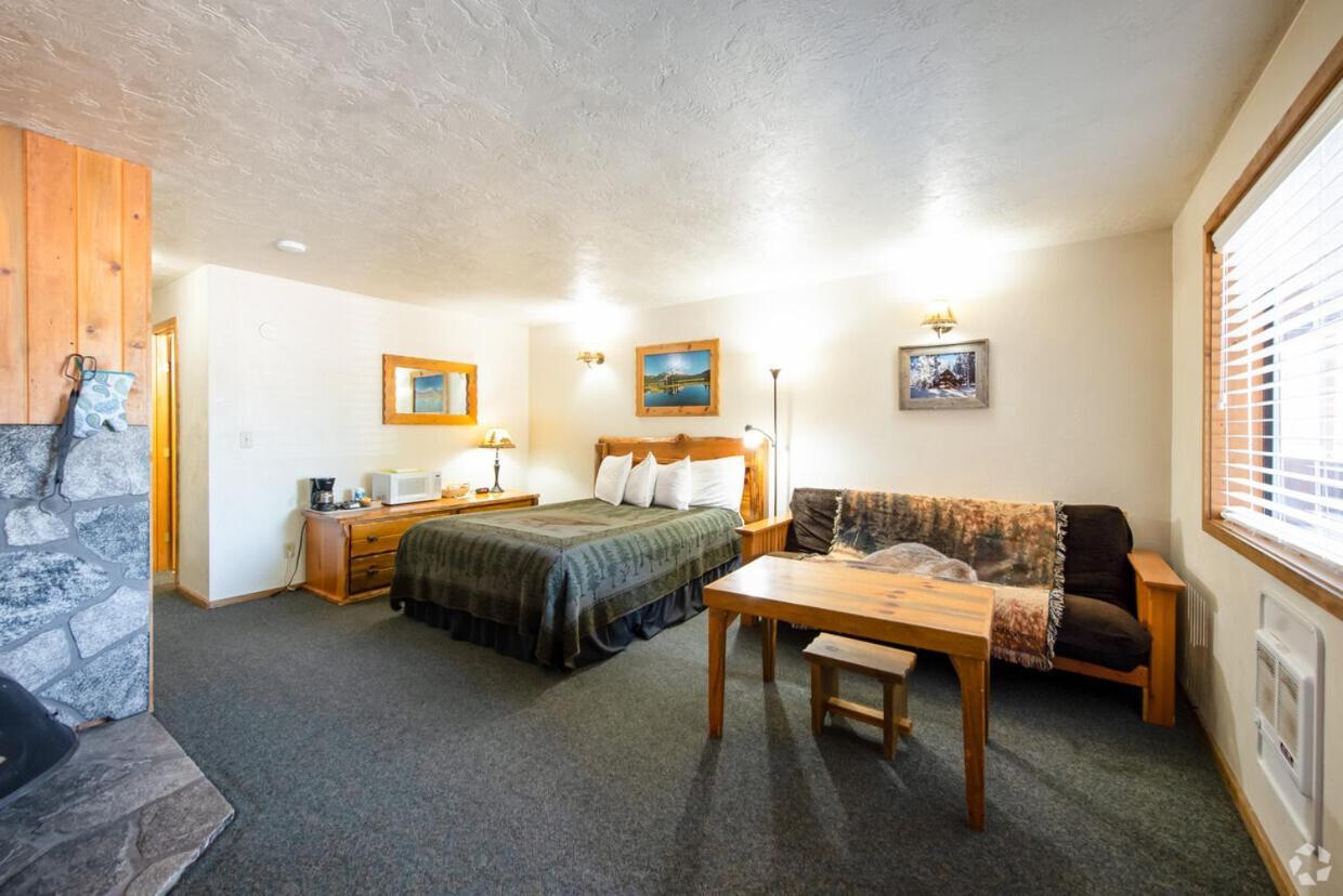 Willamette Pass Inn & Chalets Odell Lake Buitenkant foto