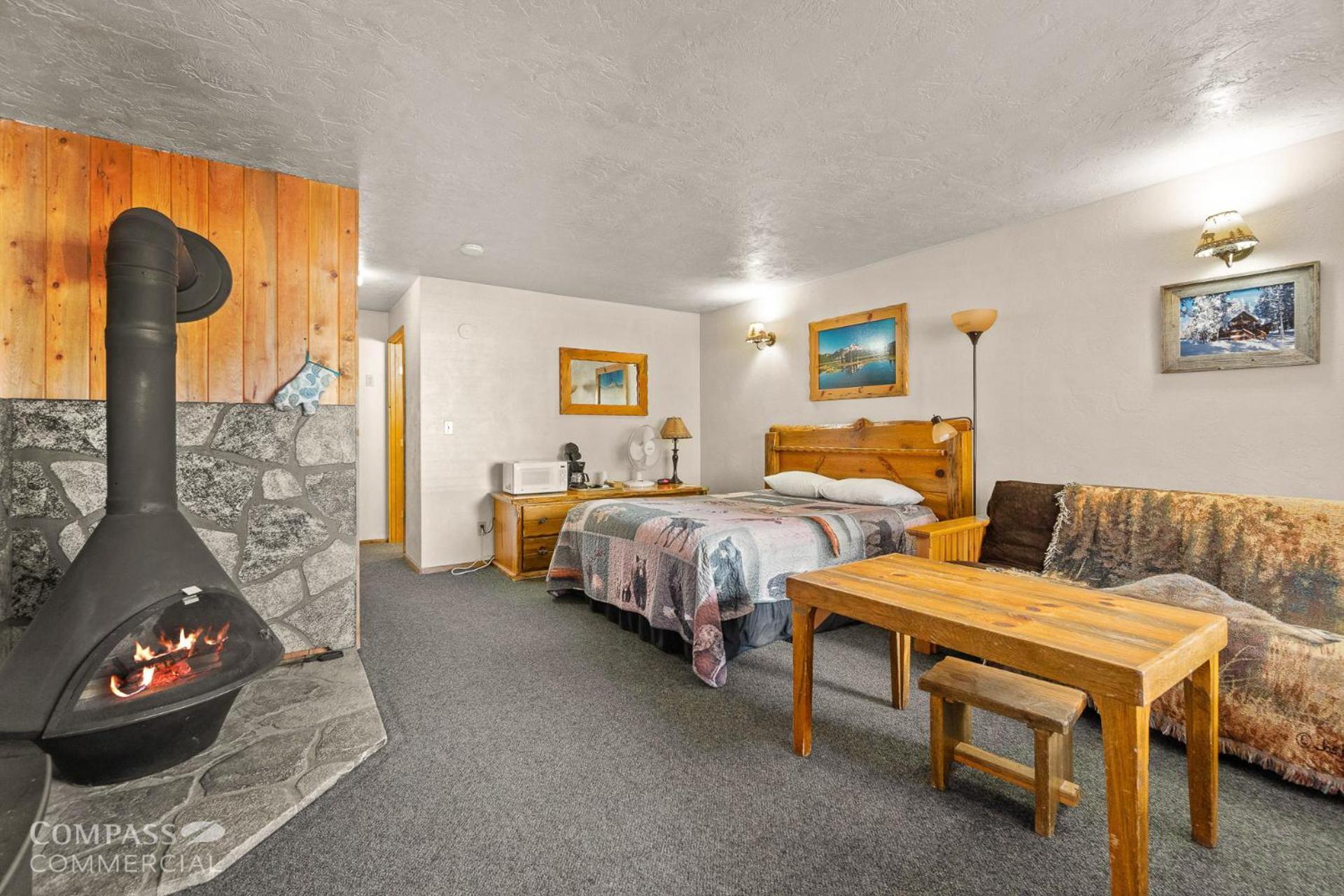Willamette Pass Inn & Chalets Odell Lake Buitenkant foto